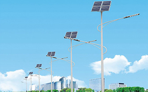 日土北方冬季太阳能路灯的保养要点