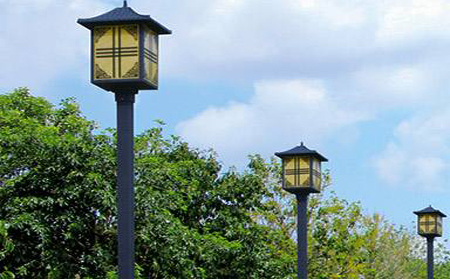 太阳能日土庭院灯怎么选亮度与续航更耐用 太阳能日土庭院灯怎么选亮度与续航更耐用