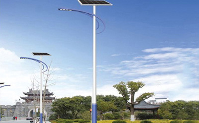 日土日土太阳能路灯价格差在哪？影响造价的4大核心因素揭秘